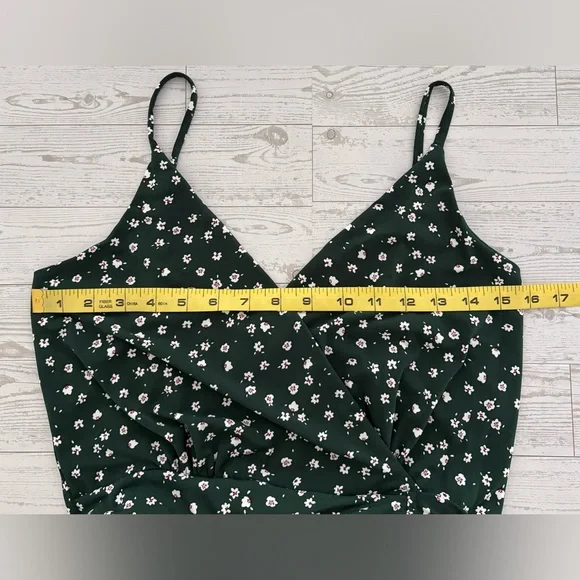 Kaileigh Rochelle Knit Floral Jumpsuit - Picture 15 of 15